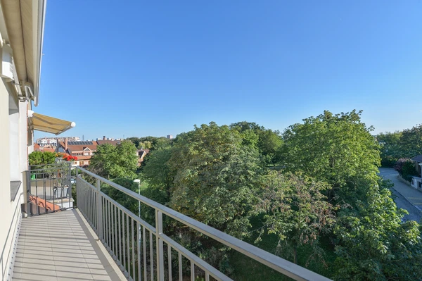 Benická, Strašnice - Prague 10 | Rent, Apartment, Two-bedroom (3+kk), 115 m²