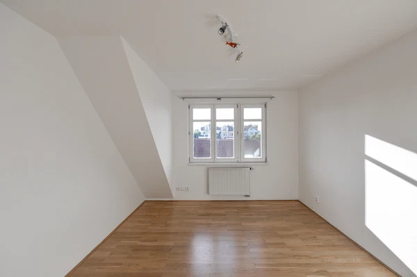 Benická, Strašnice - Prague 10 | Rent, Apartment, Two-bedroom (3+kk), 115 m²