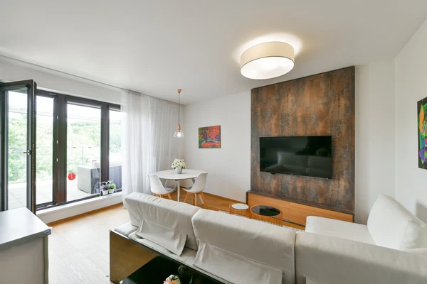 Nademlejnská, Hloubětín - Praha 9 | Prodej, Byt, 3+kk, 98 m²