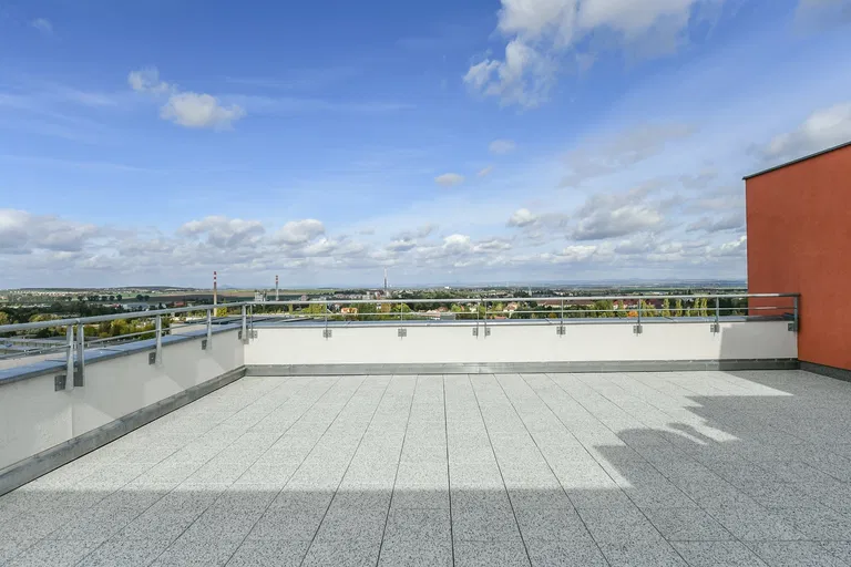 Kadečkové, Letňany - Praha 9 | Pronájem, Byt, 4+kk, 188 m²