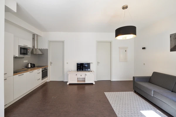 Šlikova, Břevnov - Prague 6 | Rent, Apartment, Two-bedroom (3+kk), 75 m²