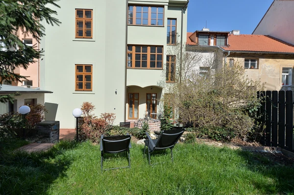 Šlikova, Břevnov - Prague 6 | Rent, Apartment, Two-bedroom (3+kk), 75 m²