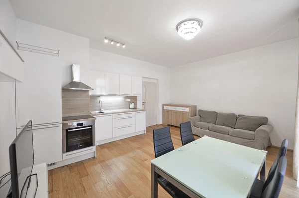 Trojická, Nové Město - Prague 2 | Rent, Apartment, Two-bedroom (3+kk), 78 m²