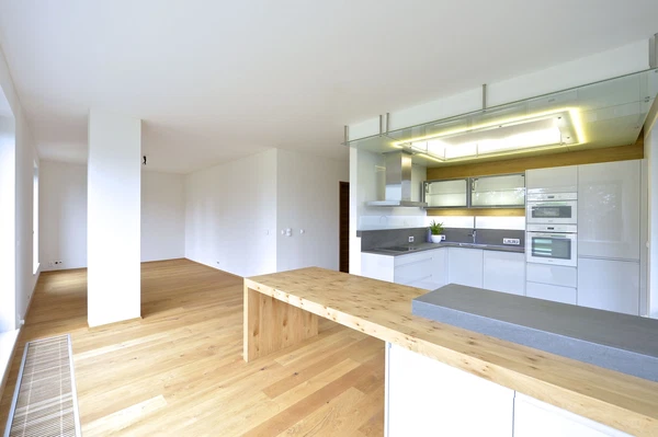 Javorová, Kobylisy - Praha 8 | Pronájem, Byt, 4+kk, 134 m²