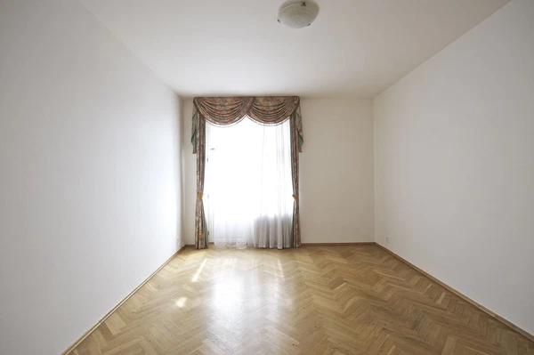 Chorvatská, Vinohrady - Prague 10 | Rent, Apartment, Three-bedroom (4+1), 139 m²