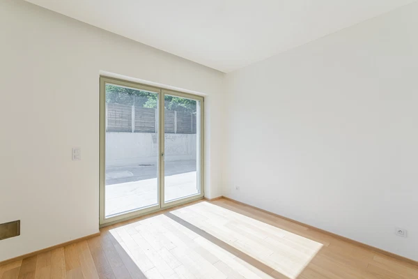 Zderazská, Radotín - Prague 5 | Sale, Apartment, Three-bedroom (4+kk), 165 m²