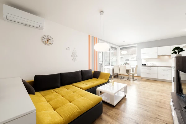 Valtice, P. Bezruče - Břeclav | Sale, Apartment, One-bedroom (2+kk), 77 m²