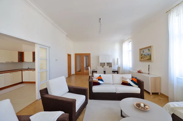 Na Kozačce, Vinohrady - Prague 2 | Rent, Apartment, Three-bedroom (4+1), 146 m²