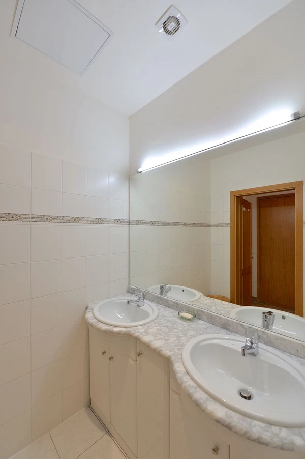 Na Kozačce, Vinohrady - Prague 2 | Rent, Apartment, Three-bedroom (4+1), 146 m²