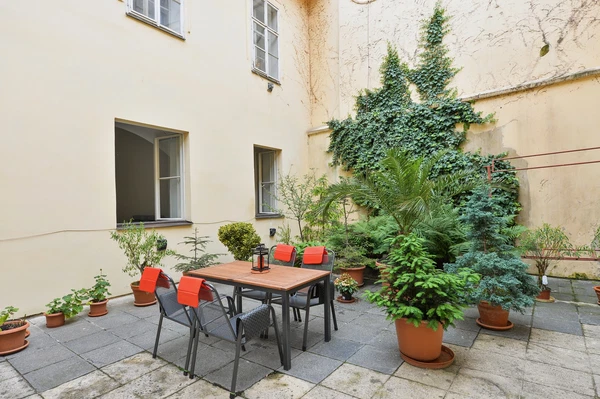 Nebovidská, Malá Strana - Prague 1 | Rent, Apartment, One-bedroom (2+1), 65 m²