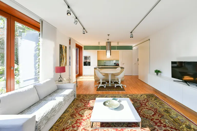 U Vojanky, Košíře - Prague 5 | Rent, Apartment, Three-bedroom (4+kk), 169 m²