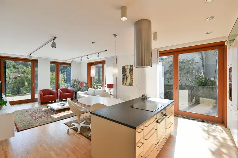U Vojanky, Košíře - Prague 5 | Rent, Apartment, Three-bedroom (4+kk), 169 m²