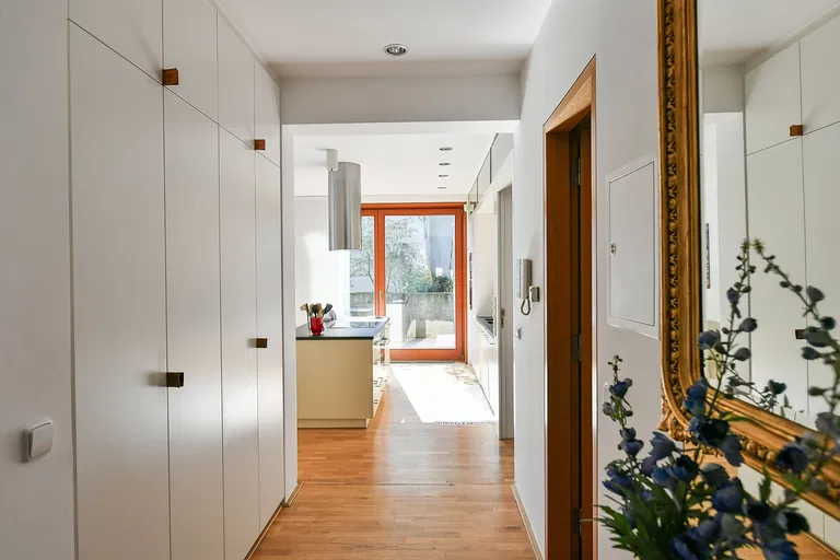 U Vojanky, Košíře - Prague 5 | Rent, Apartment, Three-bedroom (4+kk), 169 m²