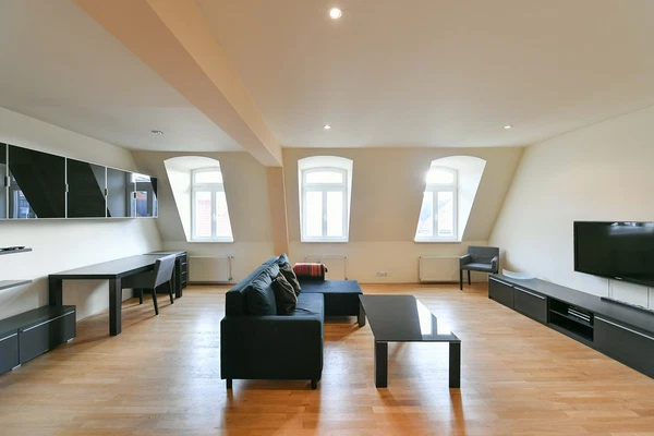 Šafaříkova, Vinohrady - Prague 2 | Rent, Apartment, One-bedroom (2+kk), 120 m²