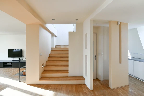 Šafaříkova, Vinohrady - Prague 2 | Rent, Apartment, One-bedroom (2+kk), 120 m²