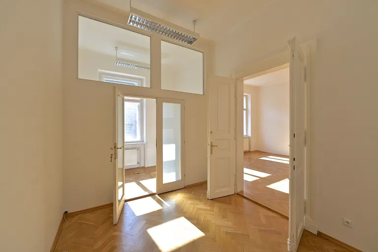 Všehrdova, Malá Strana - Praha 1 | Pronájem, Kancelářské prostory, 226 m²