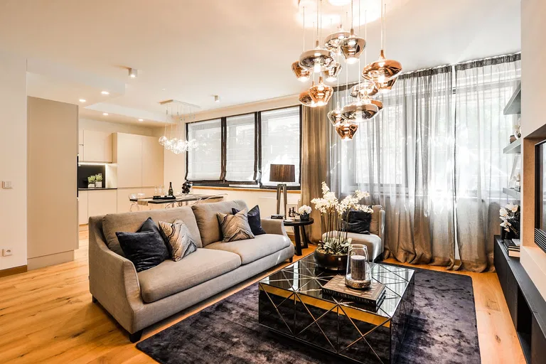 Na Hřebenkách, Smíchov - Prague 5 | Sale, Apartment, Four-bedroom (5+kk), 184 m²