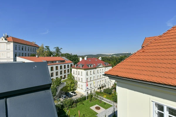 Gotthardská, Bubeneč - Prague 6 | Rent, Apartment, Three-bedroom (4+kk), 160 m²