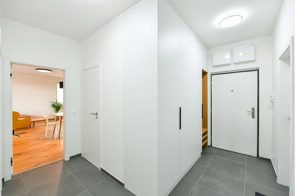 Waltariho, Hloubětín - Prague 9 | Rent, Apartment, Two-bedroom (3+kk), 70 m²