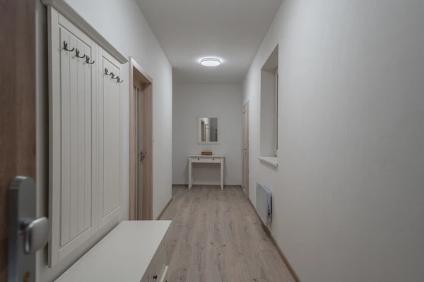 nábřeží Jana Palacha, Karlovy Vary - Karlovy Vary | Sale, Apartment, One-bedroom (2+kk), 82 m²