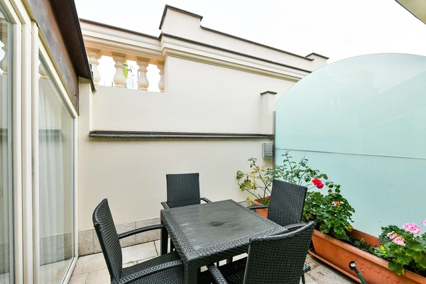 Italská, Vinohrady - Prague 2 | Rent, Apartment, Two-bedroom (3+kk), 104 m²