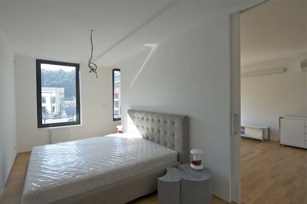 Jaromírova, Nusle - Praha 2 | Pronájem, Byt, 2+kk, 37 m²