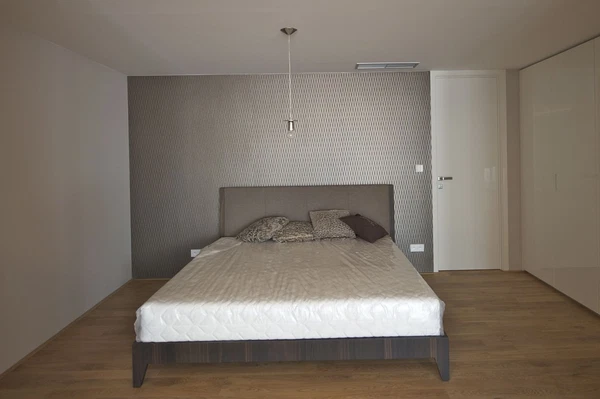 Jaromírova, Nusle - Praha 2 | Pronájem, Byt, 2+kk, 37 m²