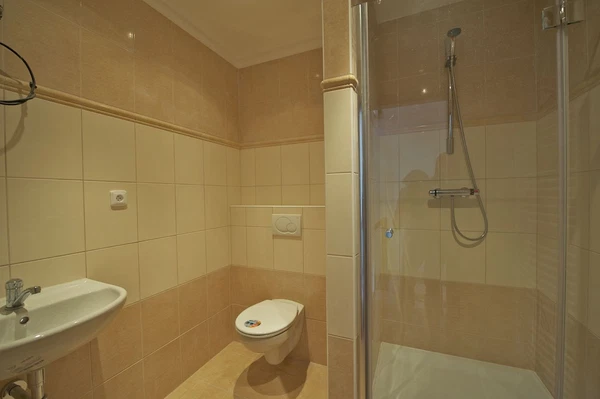 Kakosova, Řeporyje - Prague 5 | Sale, Apartment, Two-bedroom (3+kk), 93 m²