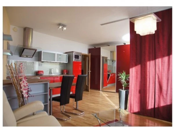 Šaldova, Karlín - Praha 8 | Pronájem, Byt, 2+kk, 65 m²