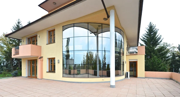 Povltavská, Troja - Prague 7 | Rent, Apartment, Three-bedroom (4+kk), 121 m²