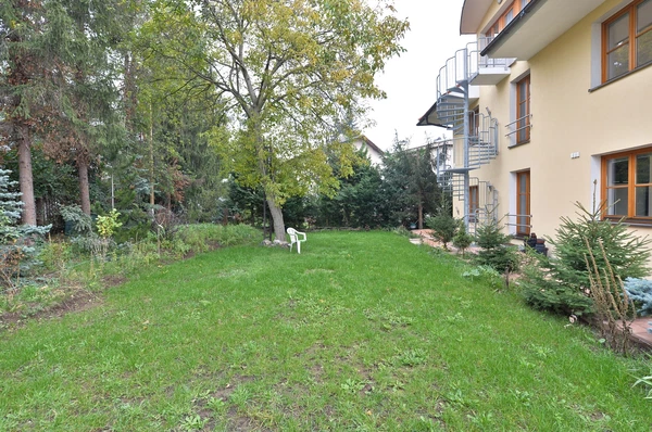 Povltavská, Troja - Prague 7 | Rent, Apartment, Three-bedroom (4+kk), 121 m²