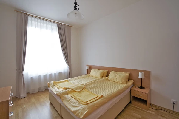 Štursova, Bubeneč - Praha 6 | Pronájem, Byt, 3+kk, 153 m²