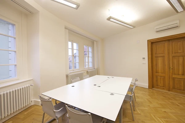 Terronská, Bubeneč - Prague 6 | Rent, Apartment, Two-bedroom (3+1), 160 m²