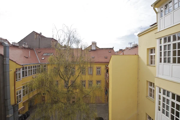 Gensovská, Dejvice - Prague 6 | Rent, Apartment, Three-bedroom (4+kk), 100 m²