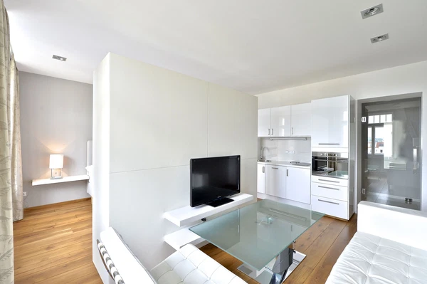 Strnadových, Vysočany - Praha 9 | Pronájem, Byt, 1+kk, 51 m²