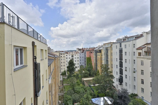 Strnadových, Vysočany - Praha 9 | Pronájem, Byt, 1+kk, 51 m²