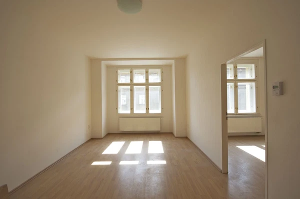 Bulharská, Vršovice - Prague 10 | Rent, Apartment, One-bedroom (2+kk), 42 m²