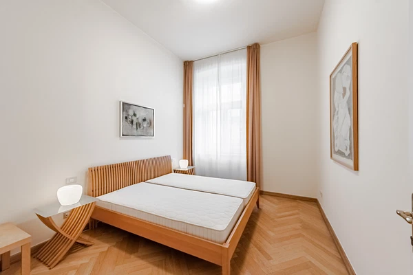 Mezitraťová, Hrdlořezy - Praha 9 | Pronájem, Byt, 3+kk, 87 m²