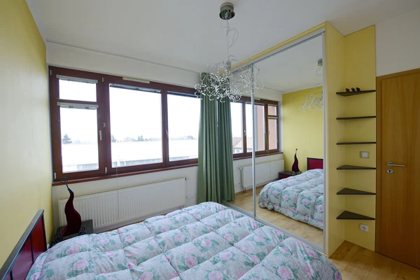 Březinova, Karlín - Praha 8 | Pronájem, Byt, 2+kk, 58 m²