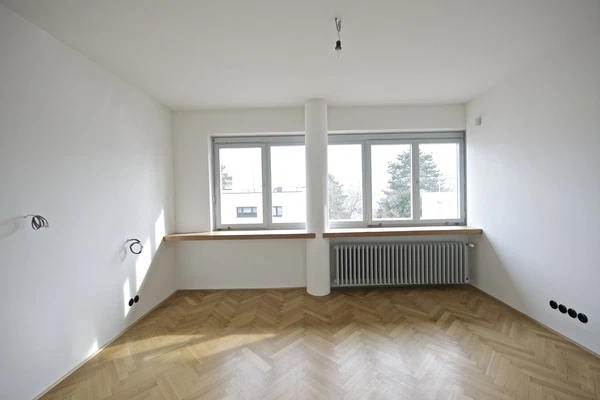 náměstí Svatopluka Čecha, Vršovice - Prague 10 | Rent, Apartment, One-bedroom (2+kk), 69 m²