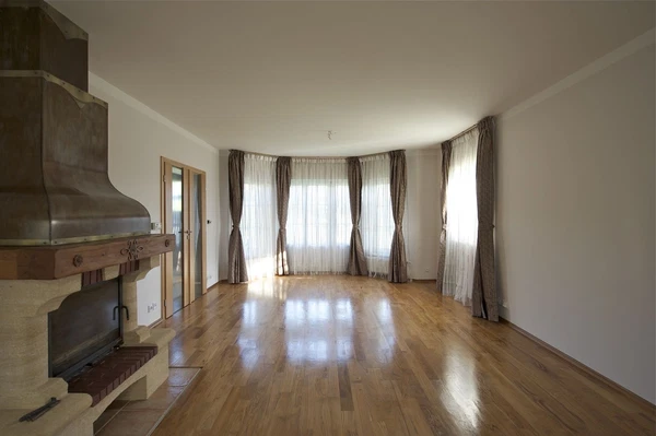 V Horkách, Nusle - Prague 4 | Sale, Apartment, Two-bedroom (3+kk), 131 m²