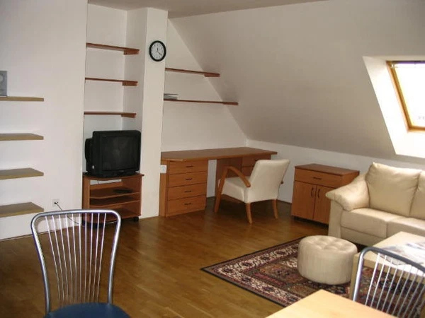 Nad Královskou oborou, Bubeneč - Prague 7 | Rent, Apartment, Two-bedroom (3+1), 110 m²