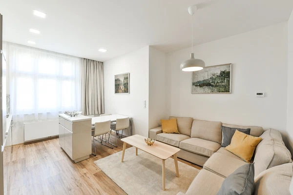 Evropská, Dejvice - Prague 6 | Rent, Apartment, Two-bedroom (3+kk), 80 m²