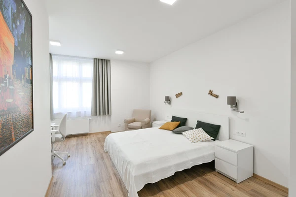 Evropská, Dejvice - Prague 6 | Rent, Apartment, Two-bedroom (3+kk), 80 m²