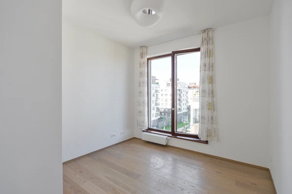 Učňovská, Hrdlořezy - Prague 9 | Rent, Apartment, Three-bedroom (4+kk), 149 m²