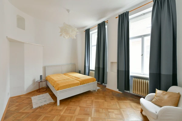 Malostranské náměstí, Malá Strana - Praha 1 | Pronájem, Byt, 3+kk, 93 m²