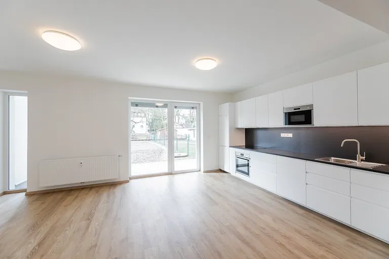Lovčická, Klánovice - Prague 9 | Rent, Apartment, One-bedroom (2+kk), 64 m²