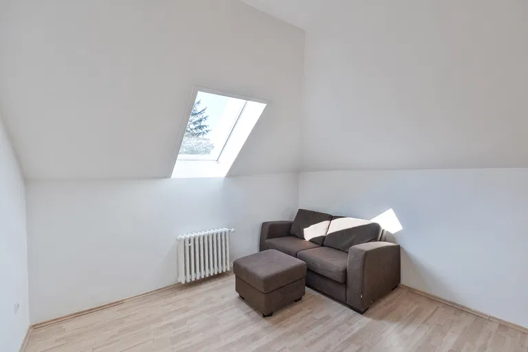 Školní, Průhonice - Praha-západ | Rent, House, Five-bedroom (6+1), 230 m²