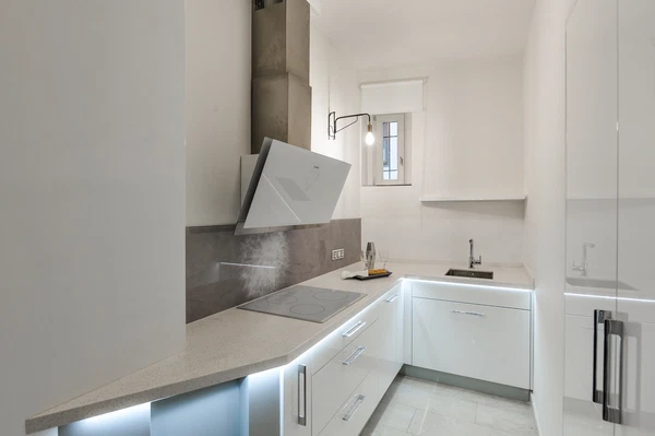 Gotthardská, Bubeneč - Prague 6 | Rent, Apartment, Three-bedroom (4+1), 133 m²