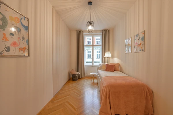 Gotthardská, Bubeneč - Prague 6 | Rent, Apartment, Three-bedroom (4+1), 133 m²